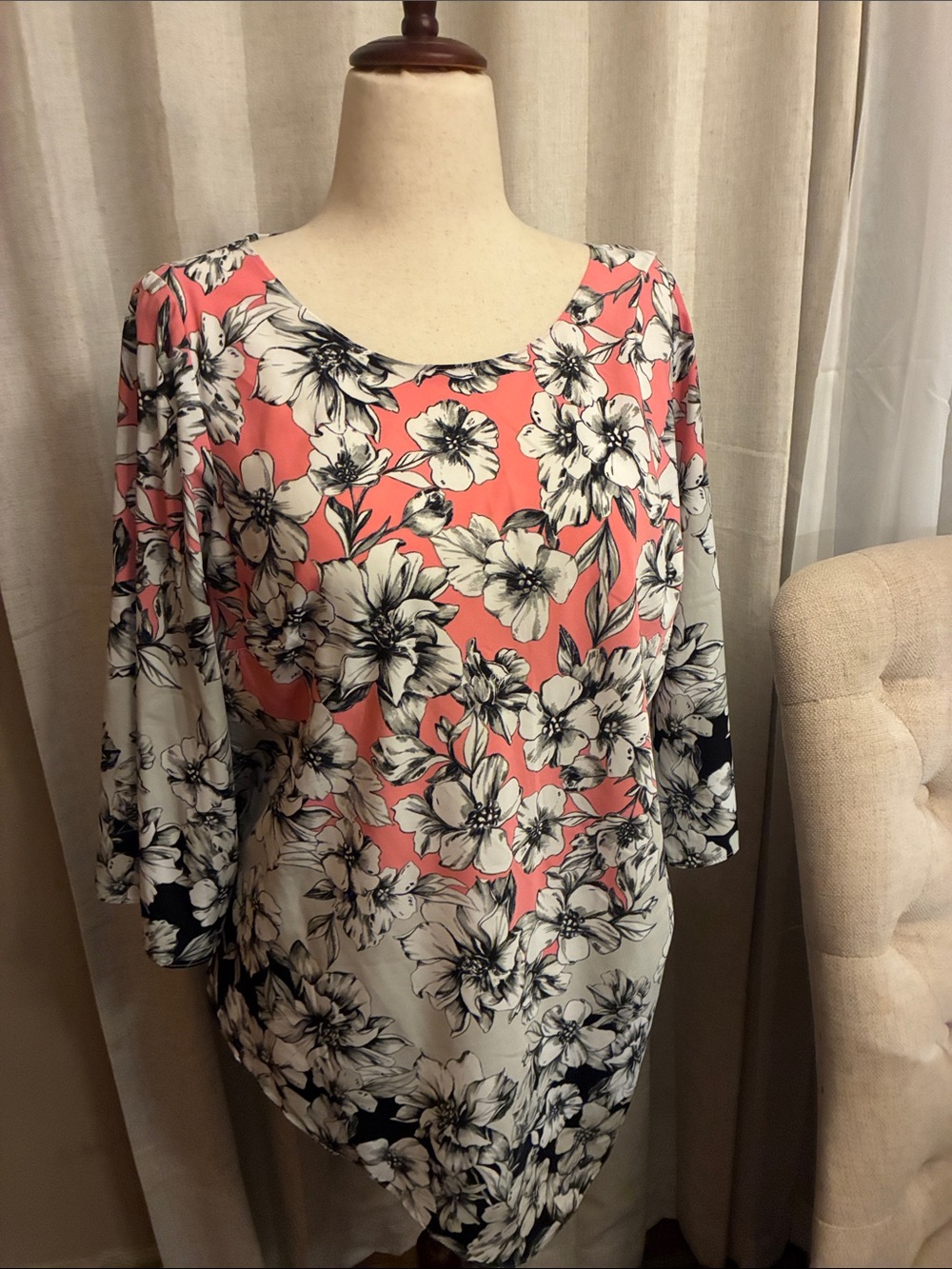 Alfani Women's Coral Floral Scoop-Neck Top size 1 X